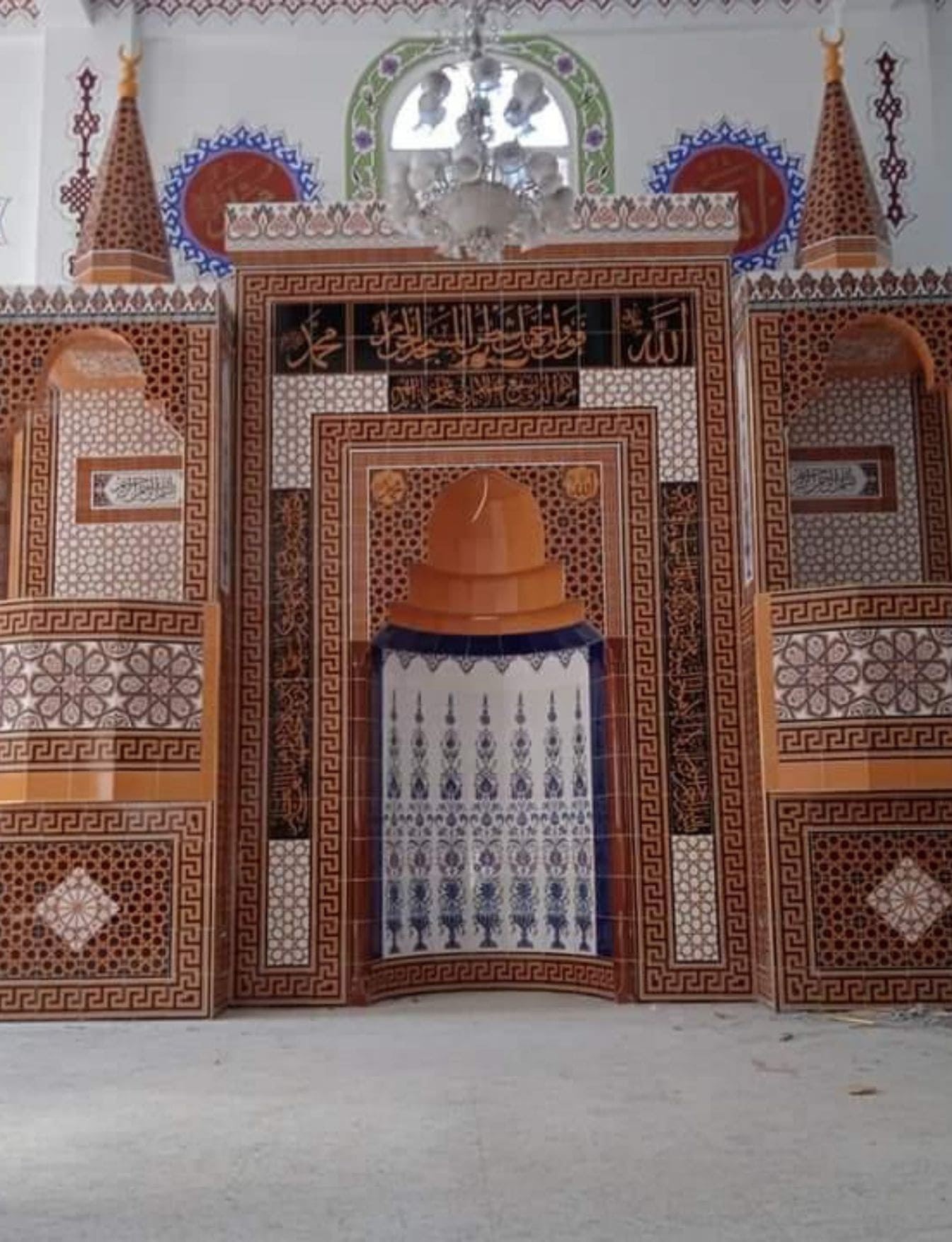 Cami Mihrap Minber Modelleri - 04, Mihrap Minber Kürsü Üçlü Çini Takım, Cami Çinileri