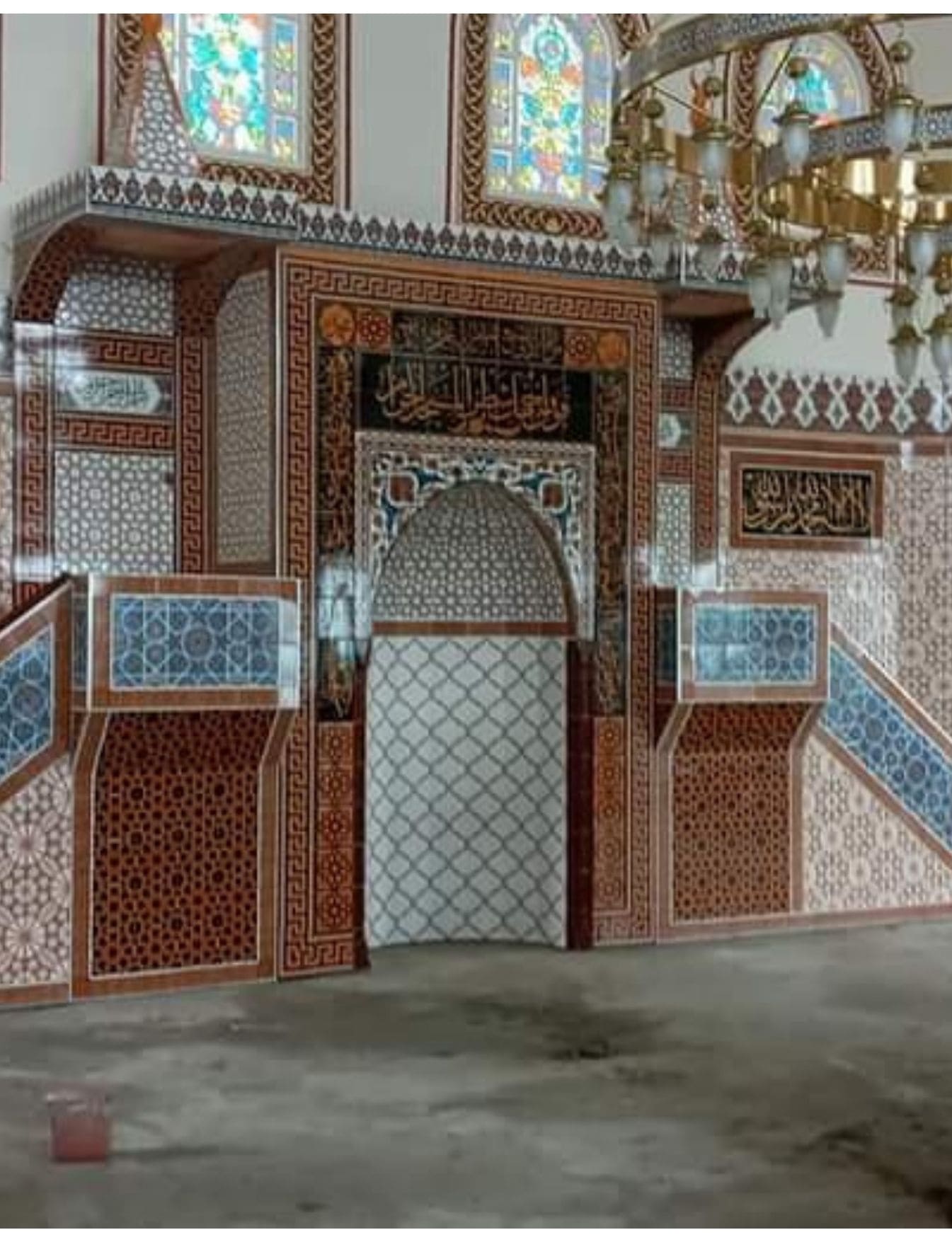 Cami Mihrap Minber Modelleri - 05, Mihrap Minber Kürsü Kahve Renk Çini, Cami Çinileri