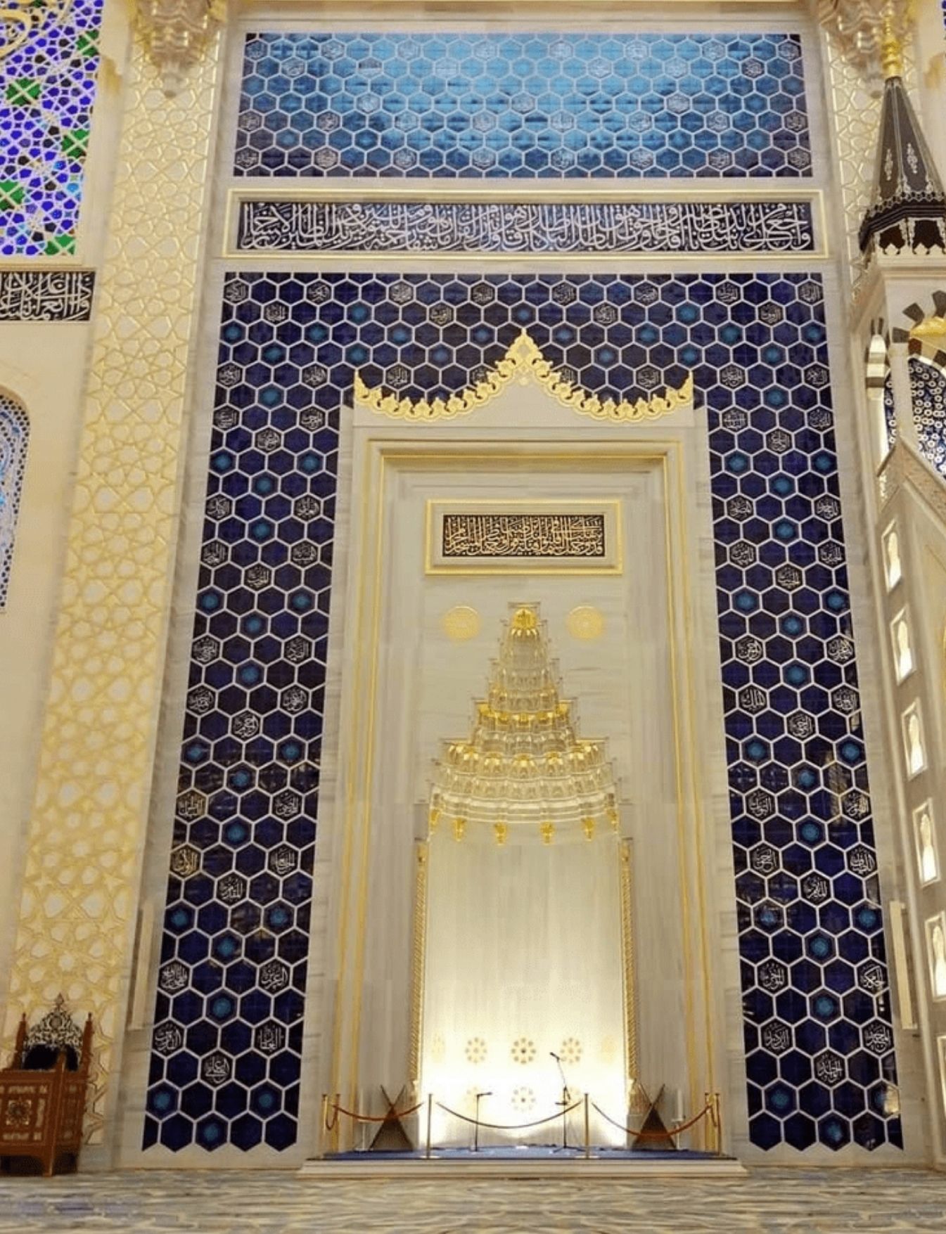 Cami Çini Mihrap - 09, Çamlıca Cami Mihrabı, Cami Çinileri