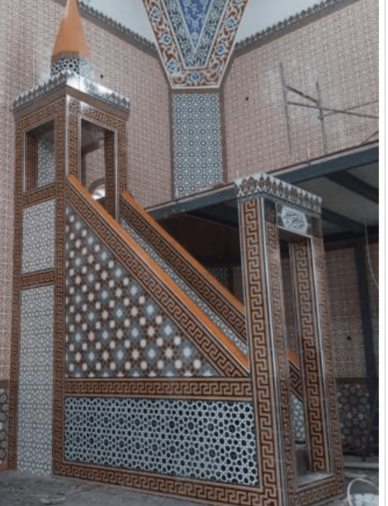 Cami Çini Minber - 20, Cami Minberi Koyu Kahve Çini